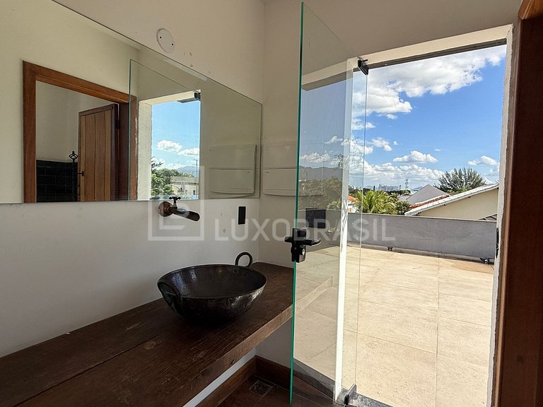 LB - RJ886 Casa Triplex com Piscina e 7 Suítes no Vivendas d
