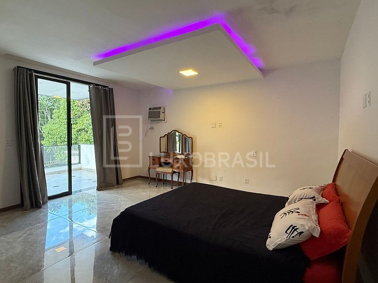 LB - RJ886 Casa Triplex com Piscina e 7 Suítes no Vivendas d