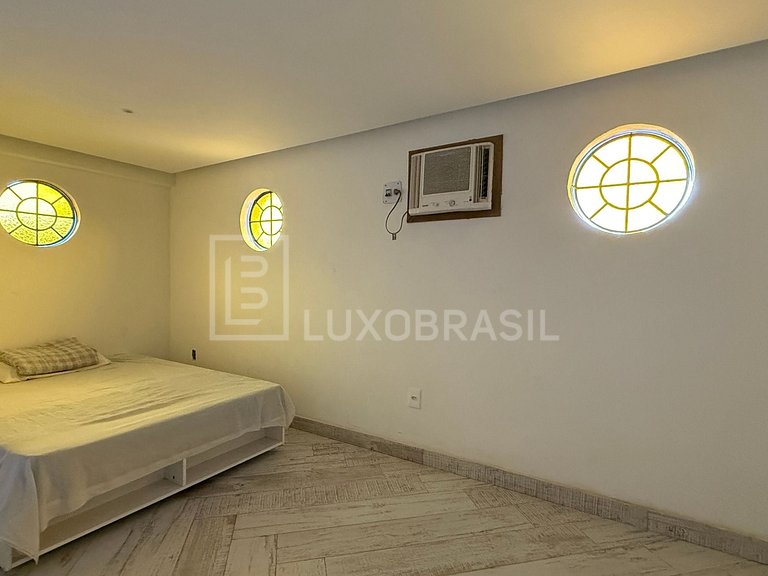 LB - RJ886 Casa Triplex com Piscina e 7 Suítes no Vivendas d