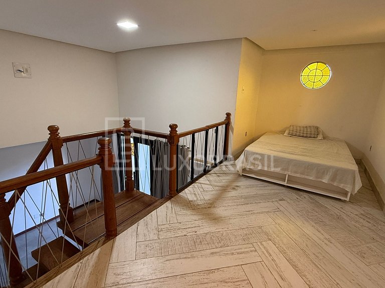 LB - RJ886 Casa Triplex com Piscina e 7 Suítes no Vivendas d