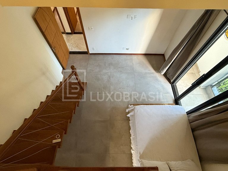 LB - RJ886 Casa Triplex com Piscina e 7 Suítes no Vivendas d