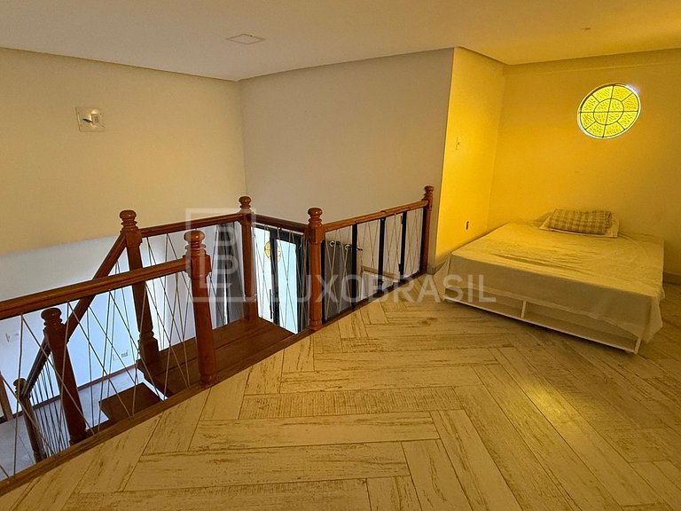 LB - RJ886 Casa Triplex com Piscina e 7 Suítes no Vivendas d