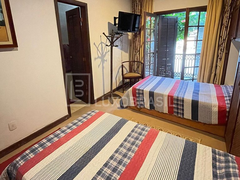 LB - RJ965 Casa com 02 suítes à venda, 267 m² por R$ 2.700.0