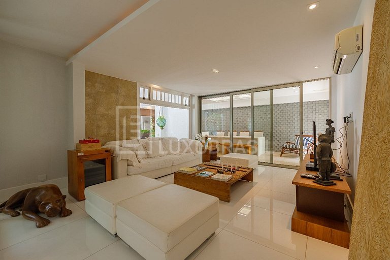 LB - RJ945 Casa com 04 Suítes à venda, 900 m² por R$ 10.500.