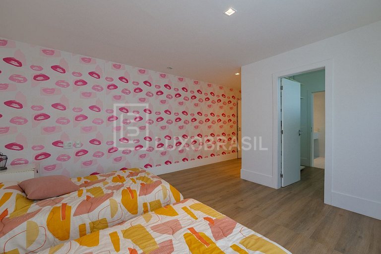 LB - RJ945 Casa com 04 Suítes à venda, 900 m² por R$ 10.500.