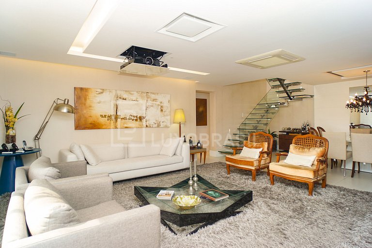 LB - RJ855 Penthouse de 4 Suites, 360 m² – Alquiler a Largo