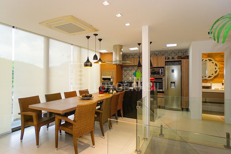 LB - RJ855 Penthouse de 4 Suites, 360 m² – Alquiler a Largo