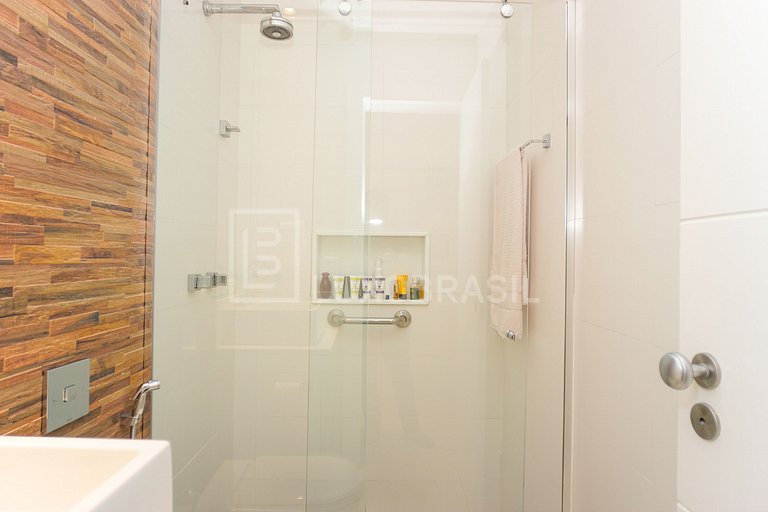 LB - RJ855 Penthouse de 4 Suites, 360 m² – Alquiler a Largo
