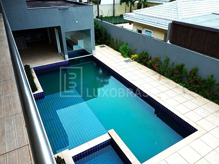 LB - RJ959 Mansão em estilo contemporâneo, com 928m² de área