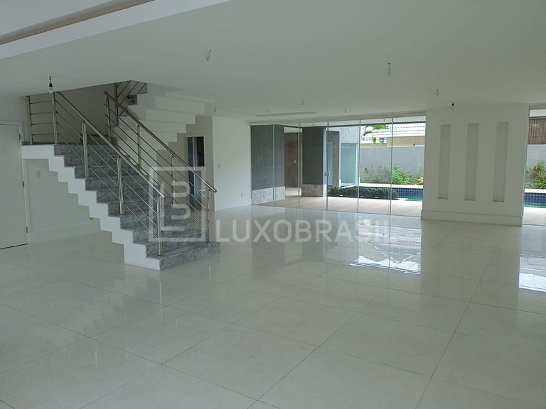 LB - RJ959 Mansão em estilo contemporâneo, com 928m² de área