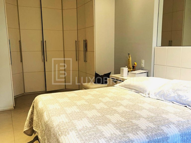 LB - RJ968 Apartamento com 03 quartos à venda, 159 m² por R$