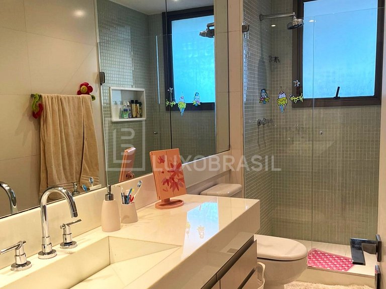 LB - RJ968 Apartamento com 03 quartos à venda, 159 m² por R$