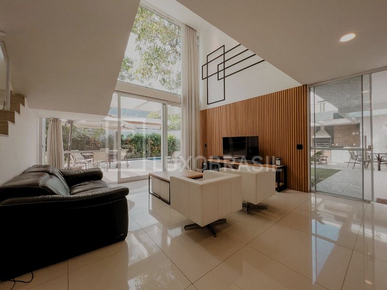 LB - RJ950 Magnífica Casa em Estilo Neo Contemporãneo em Con