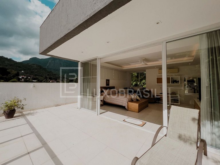 LB - RJ950 Magnífica Casa em Estilo Neo Contemporãneo em Con