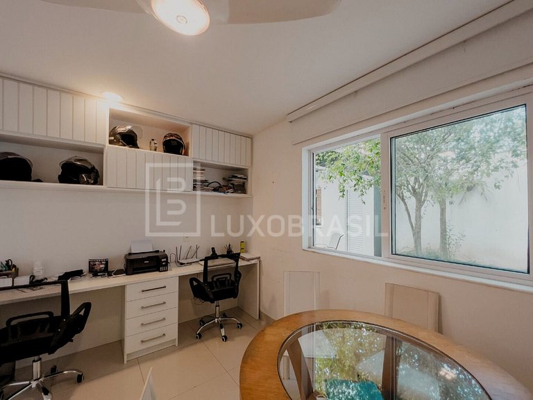 LB - RJ950 Magnífica Casa em Estilo Neo Contemporãneo em Con