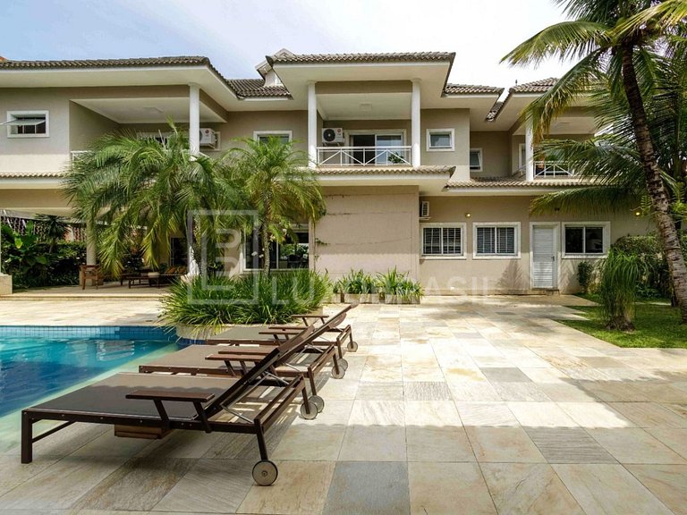 LB - RJ956 Mansão Triplex com 04 suítes à venda, 850 m² por
