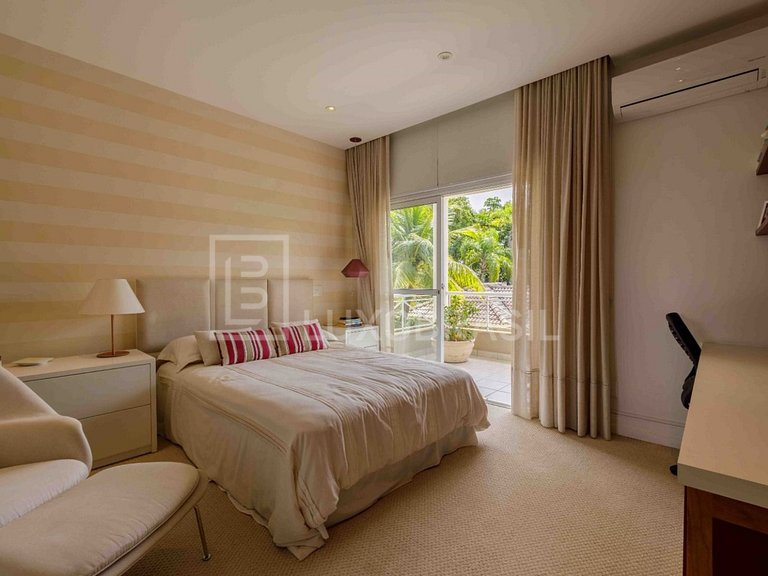 LB - RJ956 Mansão Triplex com 04 suítes à venda, 850 m² por