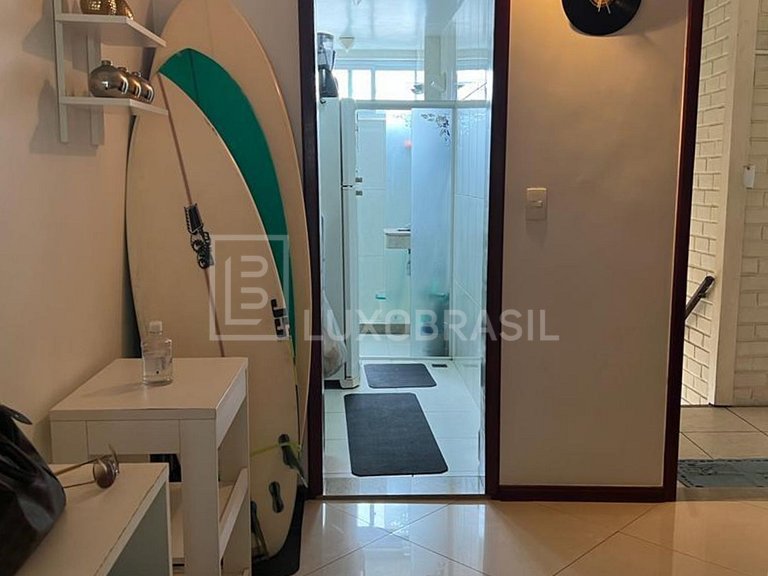 LB - RJ888 Studio mobiliado na Barra da Tijuca – R$4.800/mês