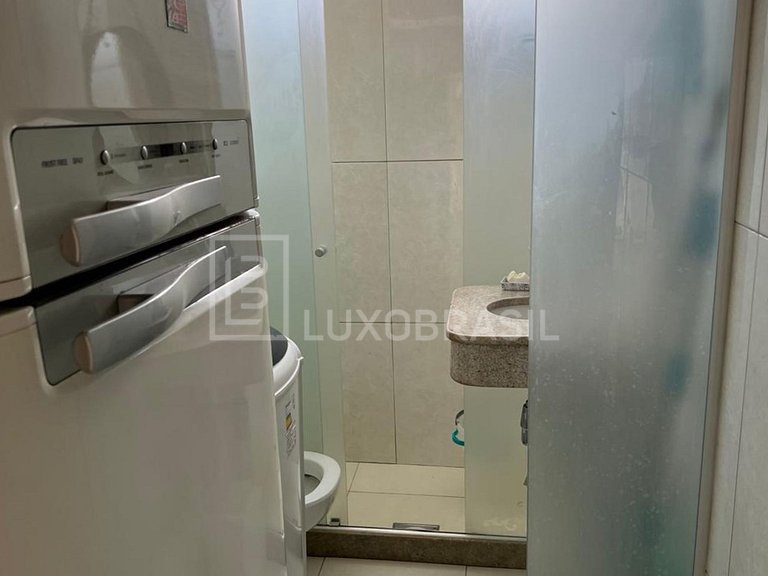 LB - RJ888 Studio mobiliado na Barra da Tijuca – R$4.800/mês