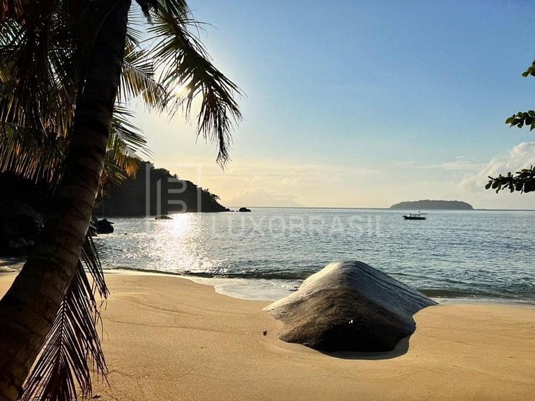LB - AR807 Terreno à venda, 9800 m² por R$ 7.700.000 - Praia