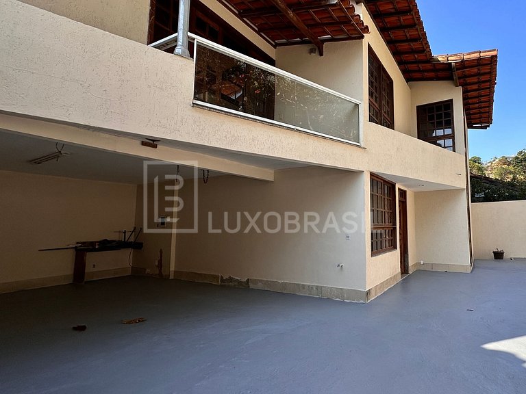 LB - RJ923 Casa com 04 quartos à venda, 450 m² por R$ 3.100.