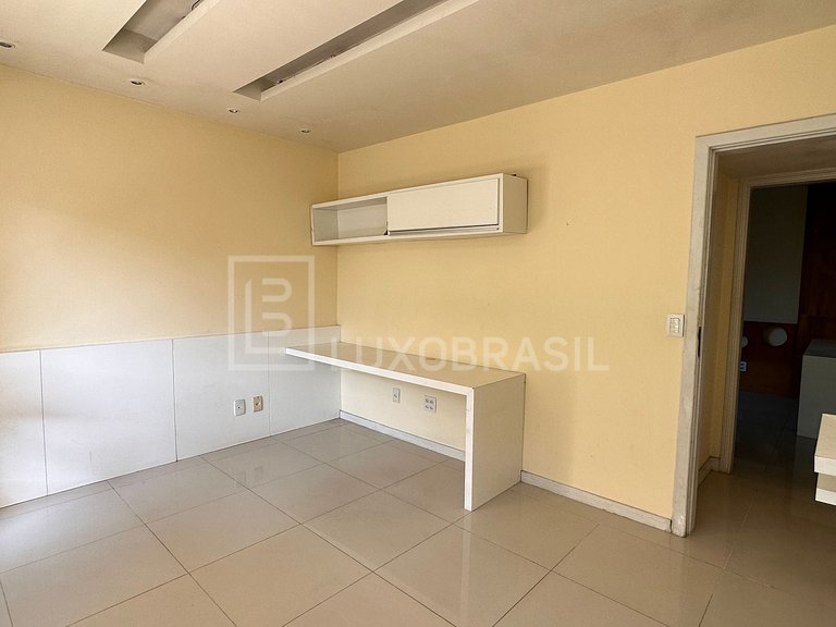 LB - RJ923 Casa com 04 quartos à venda, 450 m² por R$ 3.100.