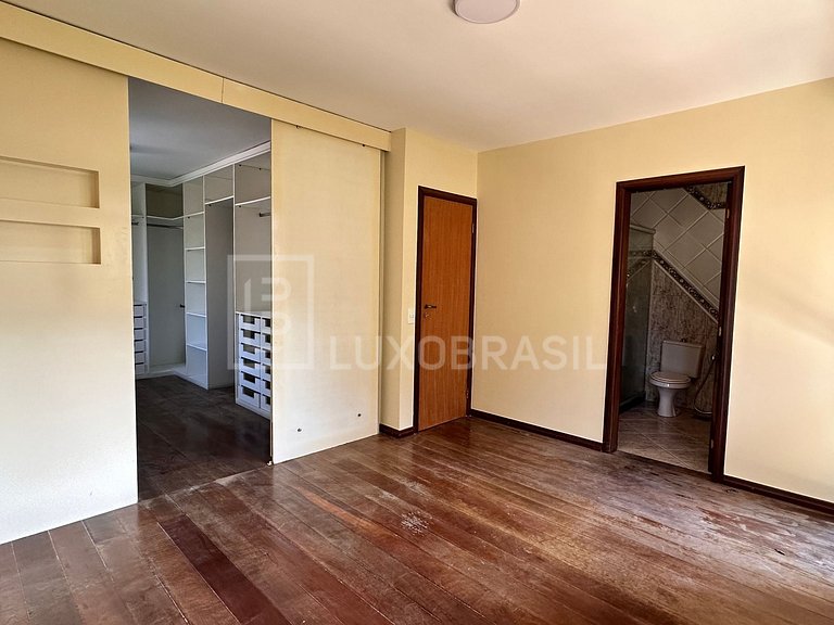 LB - RJ923 Casa com 04 quartos à venda, 450 m² por R$ 3.100.