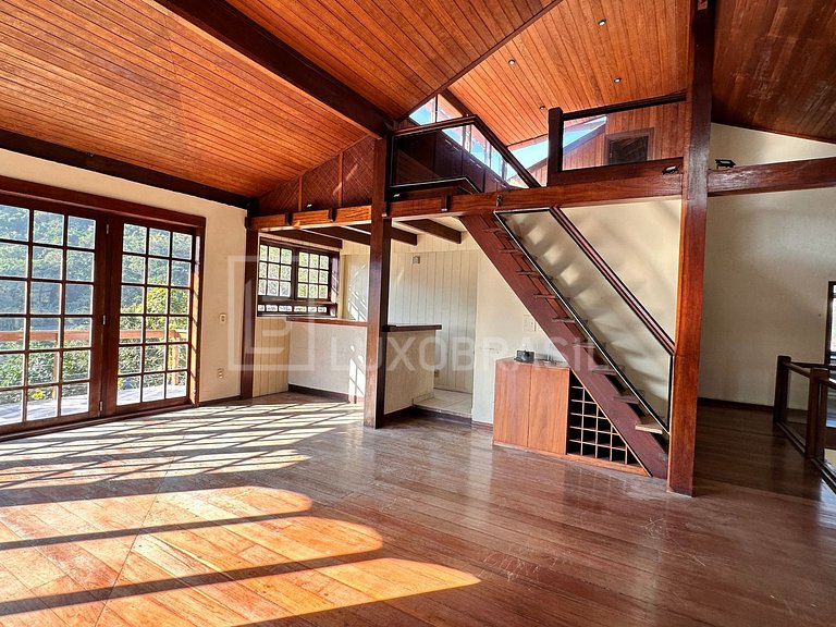 LB - RJ923 Casa com 04 quartos à venda, 450 m² por R$ 3.100.