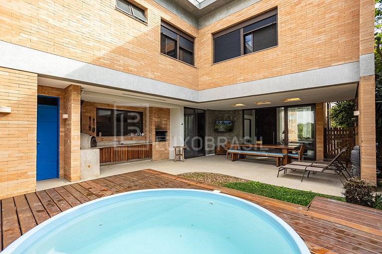 LB - RJ63 Casa Vivendas da Barra 03 suites alquiler por temp