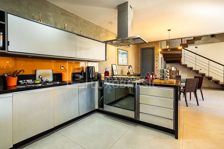 LB - RJ63 Casa Vivendas da Barra 03 suites alquiler por temp