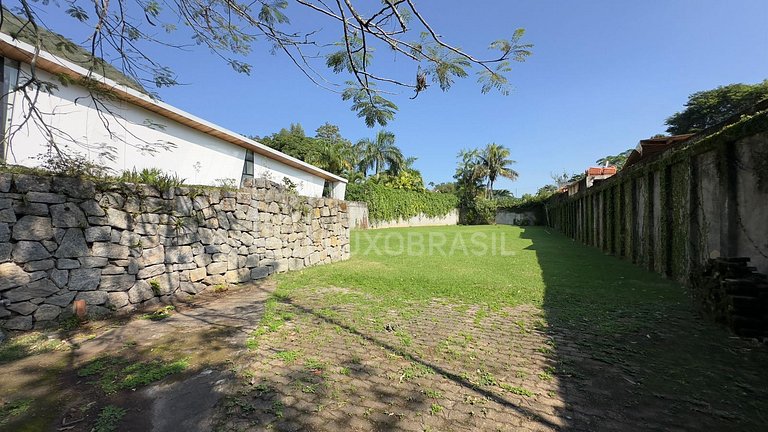 LB - RJ805 Terreno de 880m² no Jardim do Itanhangá – À Venda