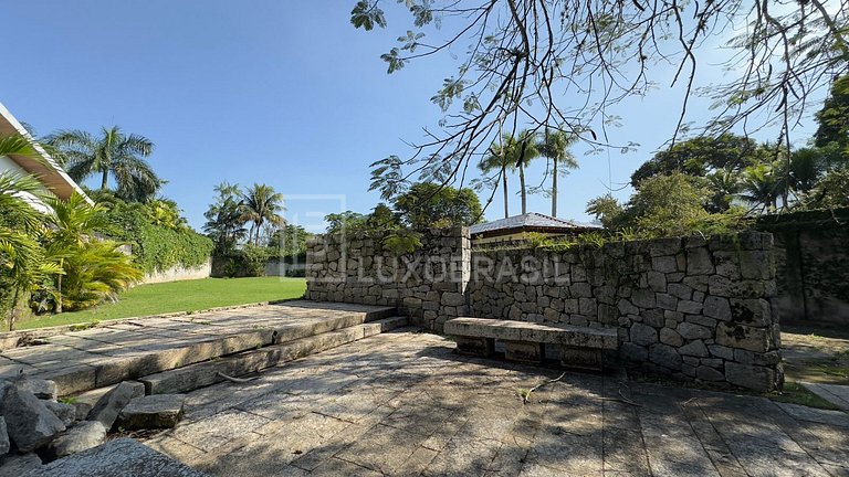 LB - RJ805 Terreno de 880m² no Jardim do Itanhangá – À Venda