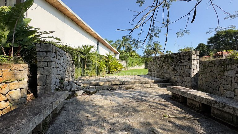 LB - RJ805 Terreno de 880m² no Jardim do Itanhangá – À Venda