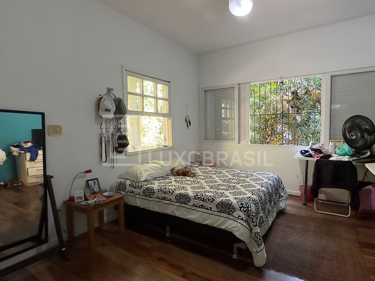 LB - RJ915 Casa com 05 quartos à venda por R$ 5.500.000 - Jo