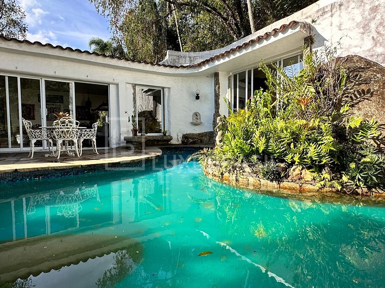 LB - RJ925 Casa de condomínio com 04 quartos, 420m² - venda