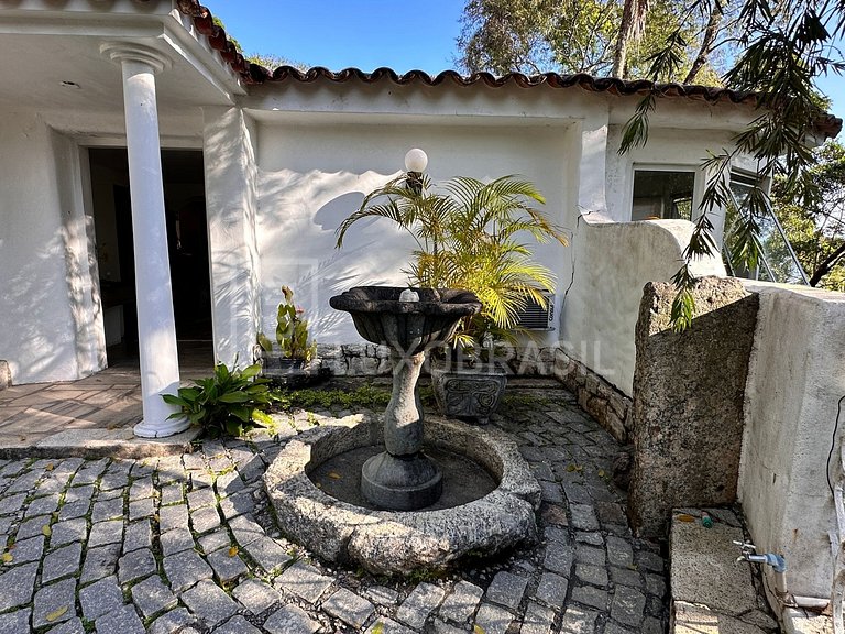 LB - RJ925 Casa de condomínio com 04 quartos, 420m² - venda