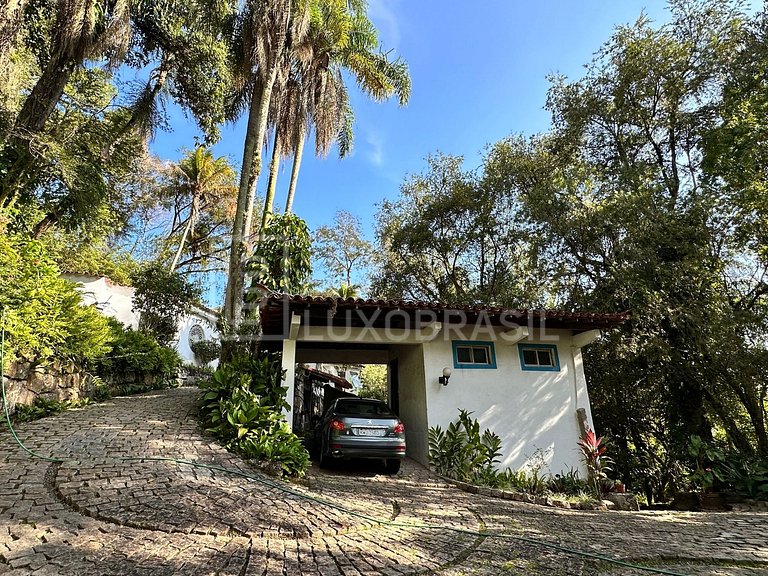 LB - RJ925 Casa de condomínio com 04 quartos, 420m² - venda