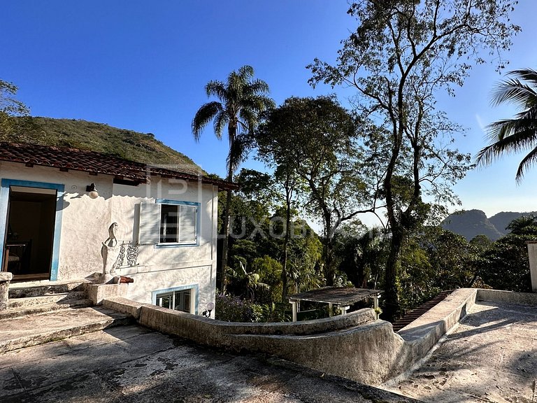 LB - RJ925 Casa de condomínio com 04 quartos, 420m² - venda