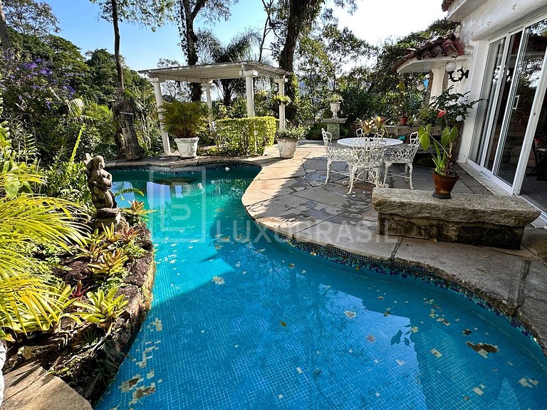 LB - RJ925 Casa de condomínio com 04 quartos, 420m² - venda