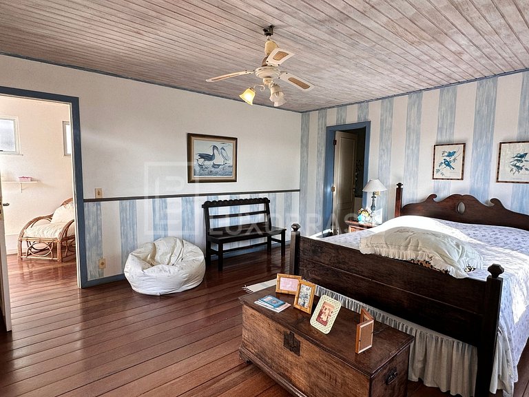 LB - RJ925 Casa de condomínio com 04 quartos, 420m² - venda