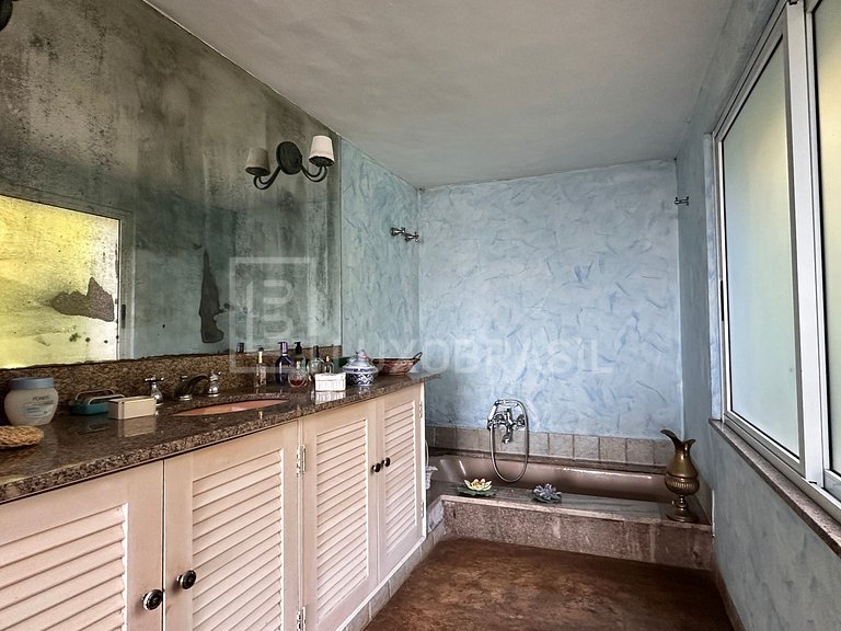 LB - RJ925 Casa de condomínio com 04 quartos, 420m² - venda