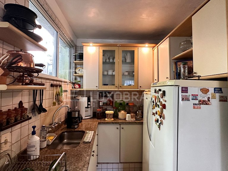 LB - RJ925 Casa de condomínio com 04 quartos, 420m² - venda