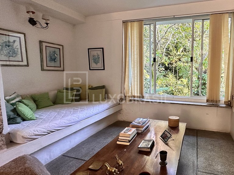 LB - RJ925 Casa de condomínio com 04 quartos, 420m² - venda