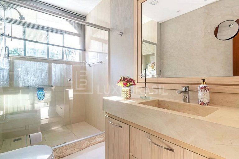 LB - RJ928 | 4-Bedroom Apartment for Sale, 186 m² – R$ 3,480