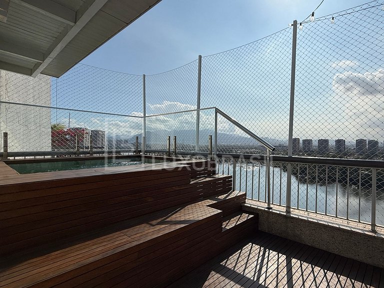 LB – RJ887 Exclusivity at Summer Palace – Penthouse with Stu