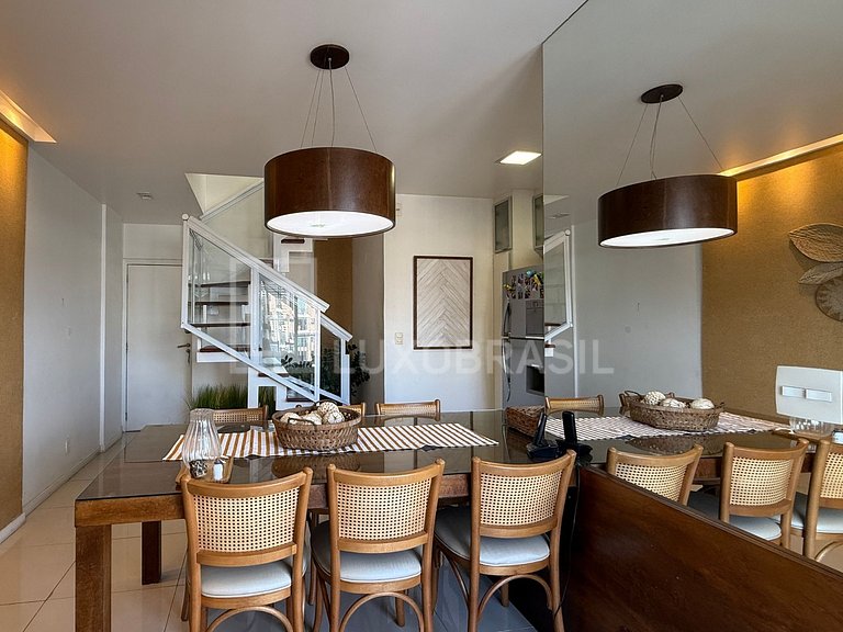 LB – RJ887 Exclusivity at Summer Palace – Penthouse with Stu