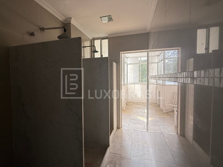 LB – RJ887 Exclusivity at Summer Palace – Penthouse with Stu