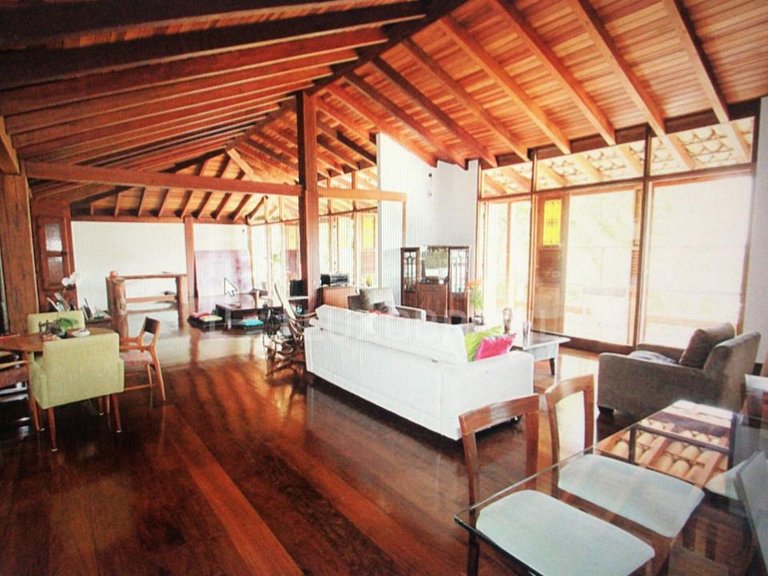 LB - RJ822 Casa com 04 quartos à venda, 1219 m² por R$ 3.950