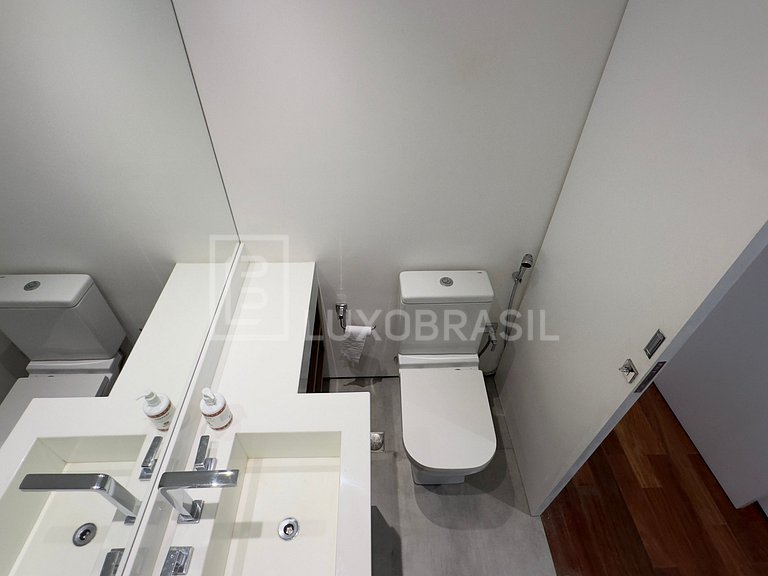 LB - RJ944 Cobertura com 02 quartos à venda, 129 m² - Barra