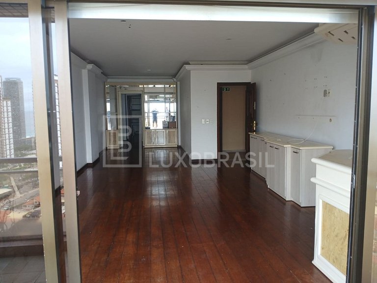LB - RJ893 Apartamento frontal no Edifício Itapoã - 263 m2 à